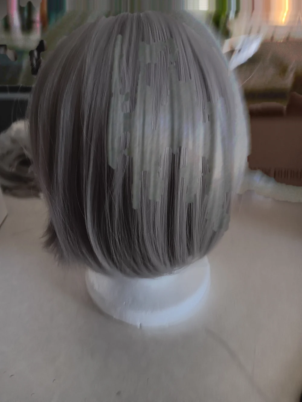 Short Layered Women's Wig in Silver Gray Synthetic